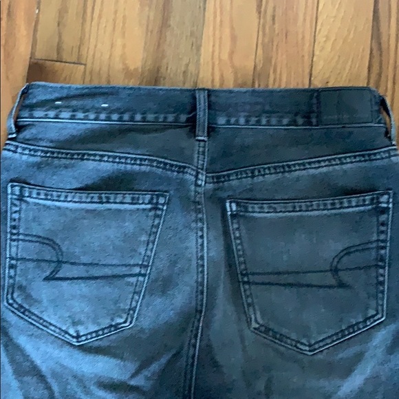 American Eagle women’s jeans - Picture 3 of 6